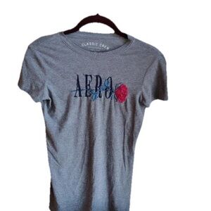 Aero Rose Graphic Tshirt Womens XS Gray Fitted Embroidered Rose Aeropostale